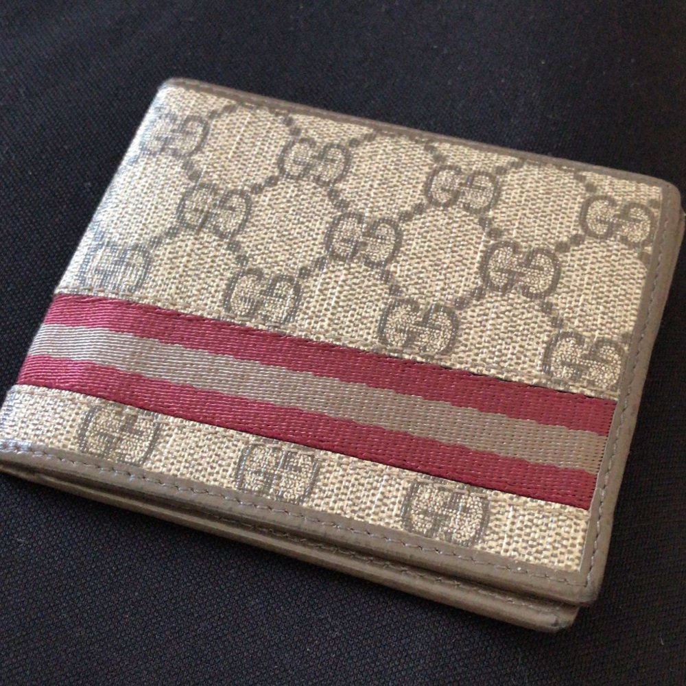 Gucci wallet